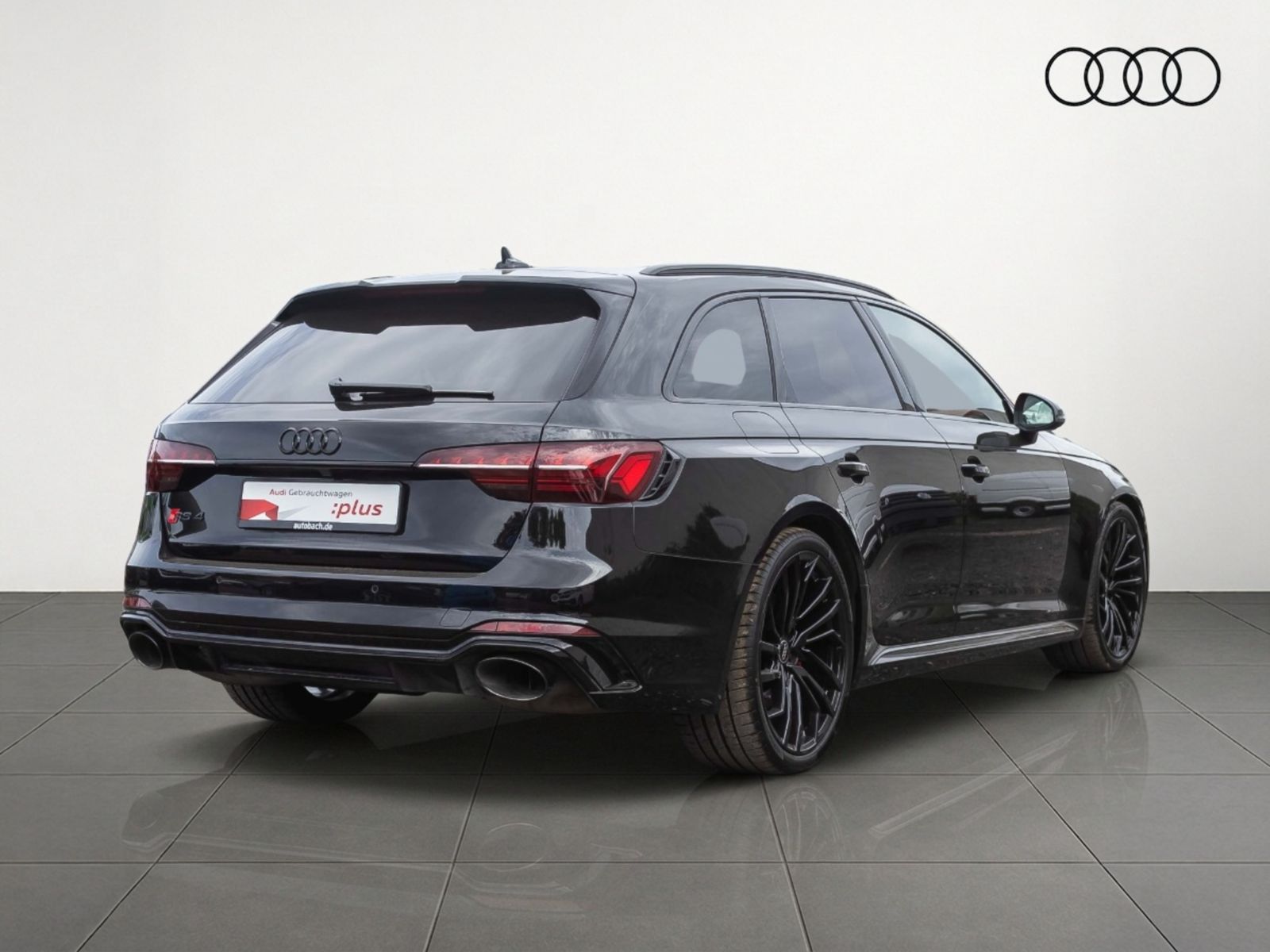 Audi RS4 Avant Matrix Sportfahrwerk Sportabgasanlage foto 7