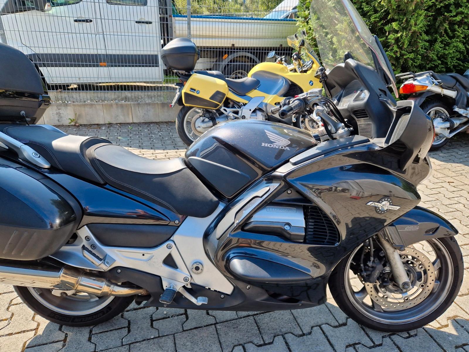 Honda Pan European  ST1300A