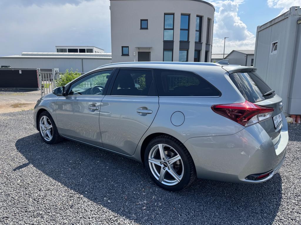Toyota Auris Touring Sports