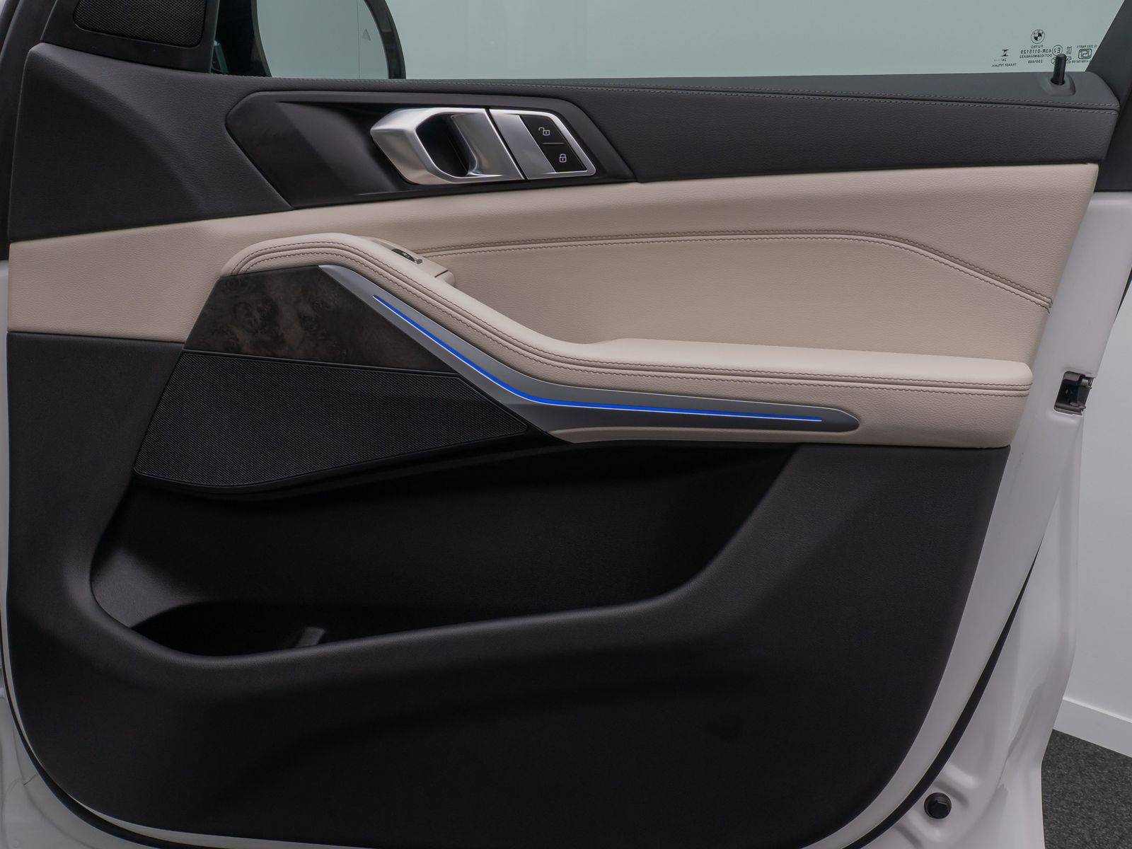 Fahrzeugabbildung BMW X5 xD30d M Sport Laser 360° HUD DAB Panorama 22"