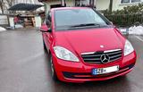 Mercedes-Benz A 150 - - rote Mercedes-Benz A 150