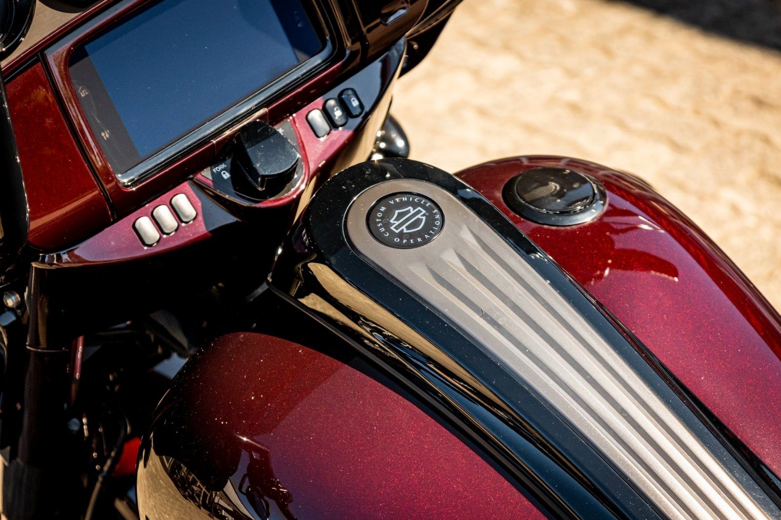 Fahrzeugabbildung Harley-Davidson CVO STREET GLIDE 117 FLHXSE