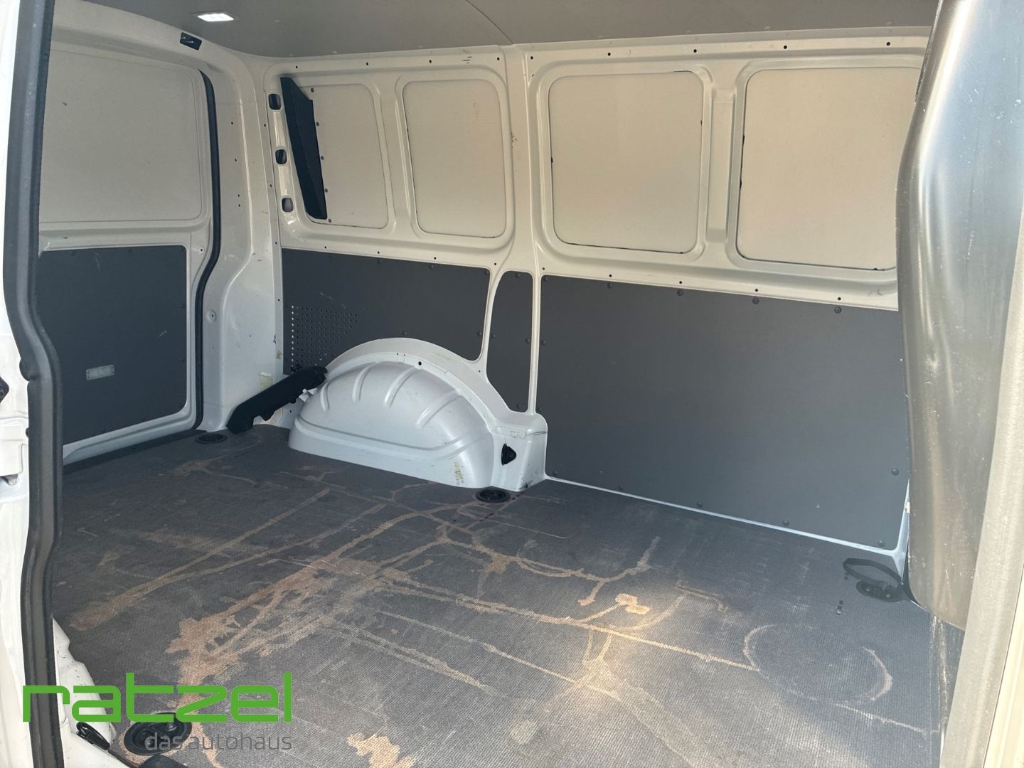 Fahrzeugabbildung Volkswagen T6.1 Transporter Kasten KR 2.0 TDI SCR BMT 110 k
