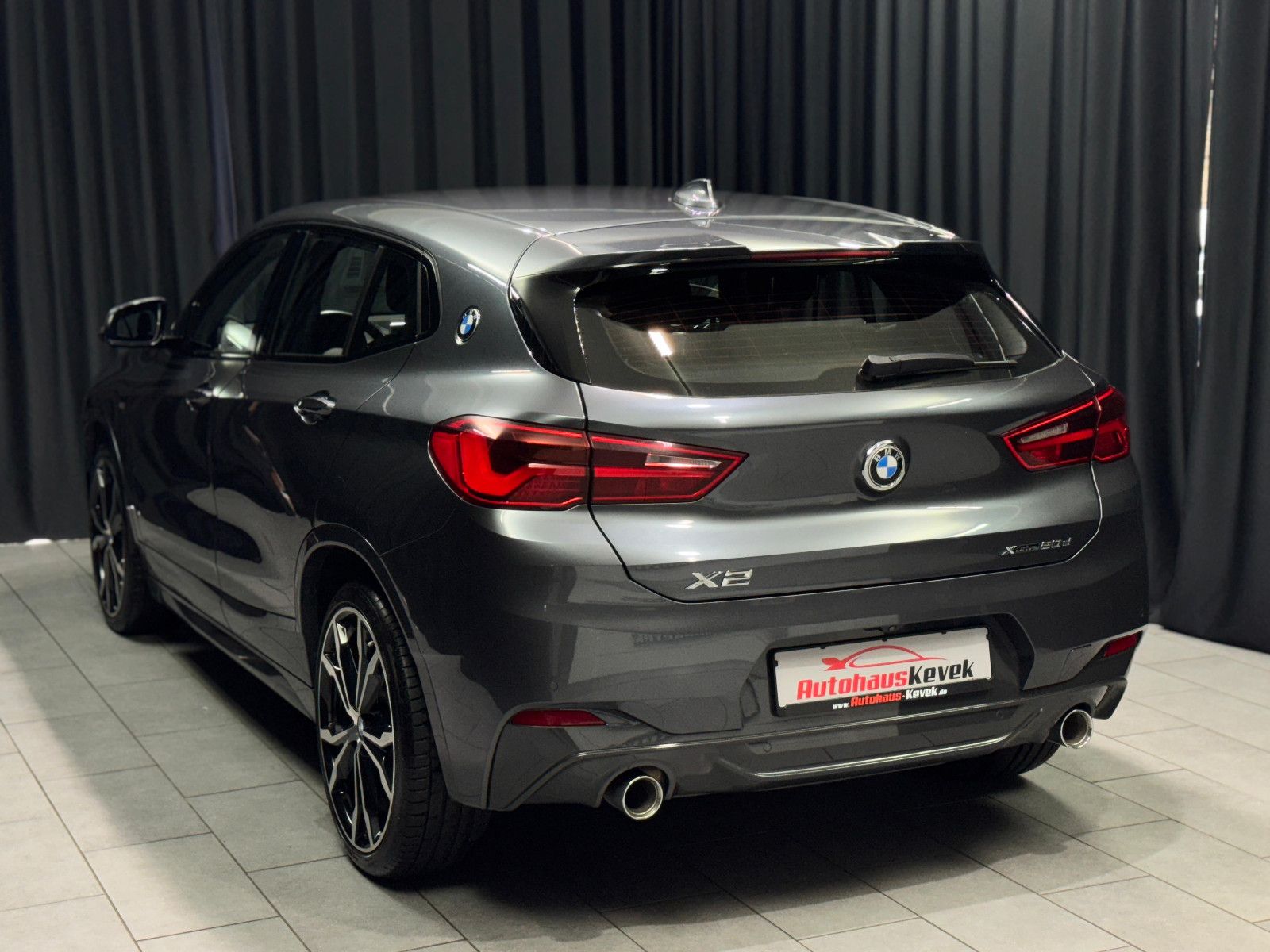 Fahrzeugabbildung BMW BMW X2 20d|M Sport|Individual|AHK|Kamera|