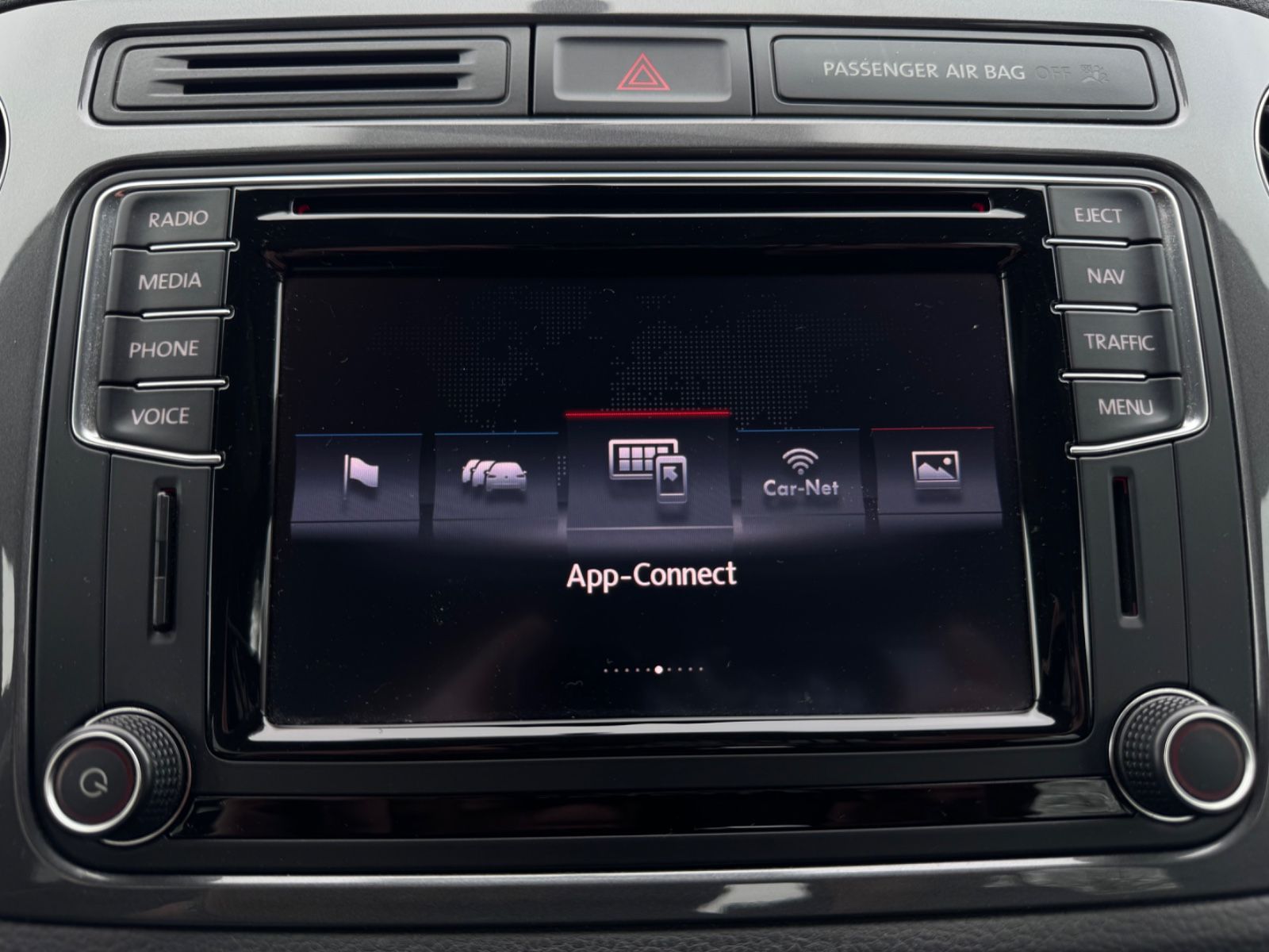 VW-Tiguan *Sithz*NAVI*Temp*PDC*2-Z.Klima*AHK*