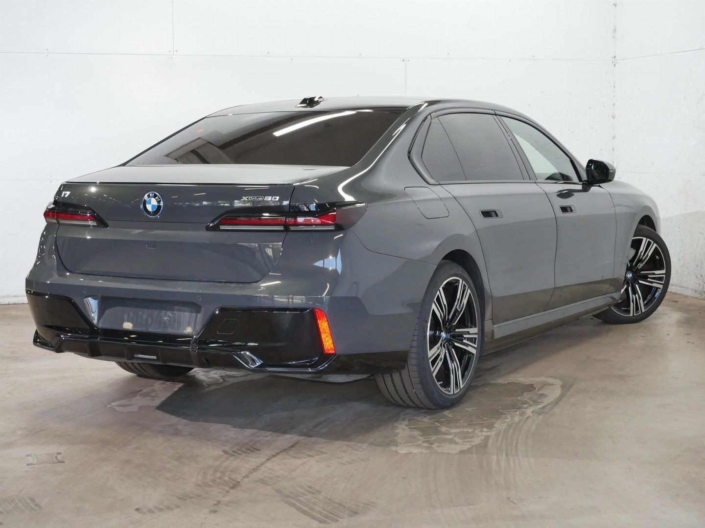 BMW i7 xDrive60 Limo M Sport Pro || AHK Autobahnass imagem 2