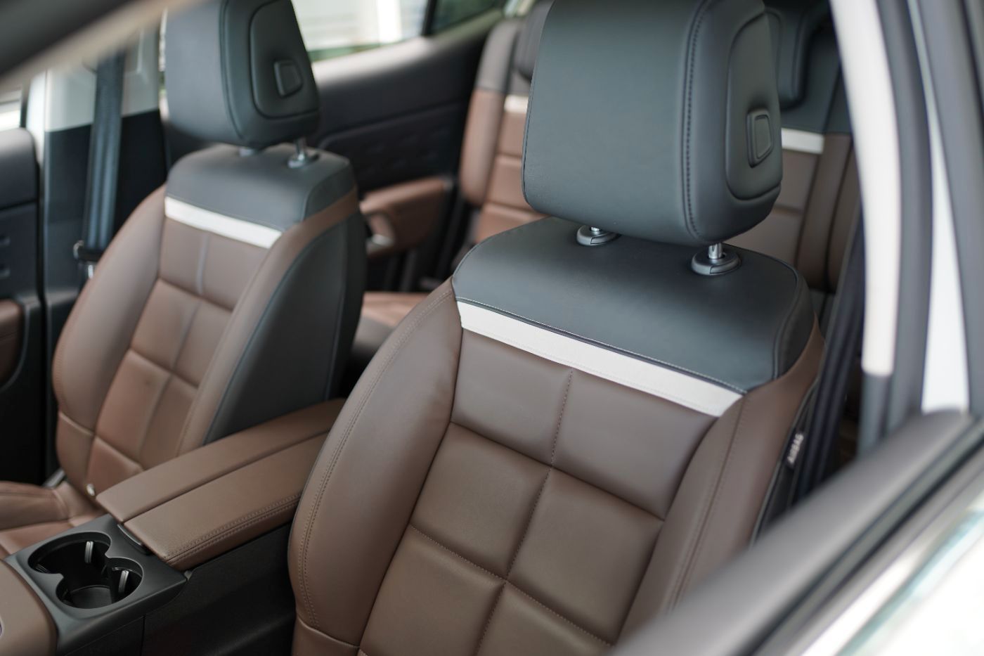 Fahrzeugabbildung Citroën C5 Aircross Hybrid 225 EAT8 Shine Pack Automatik