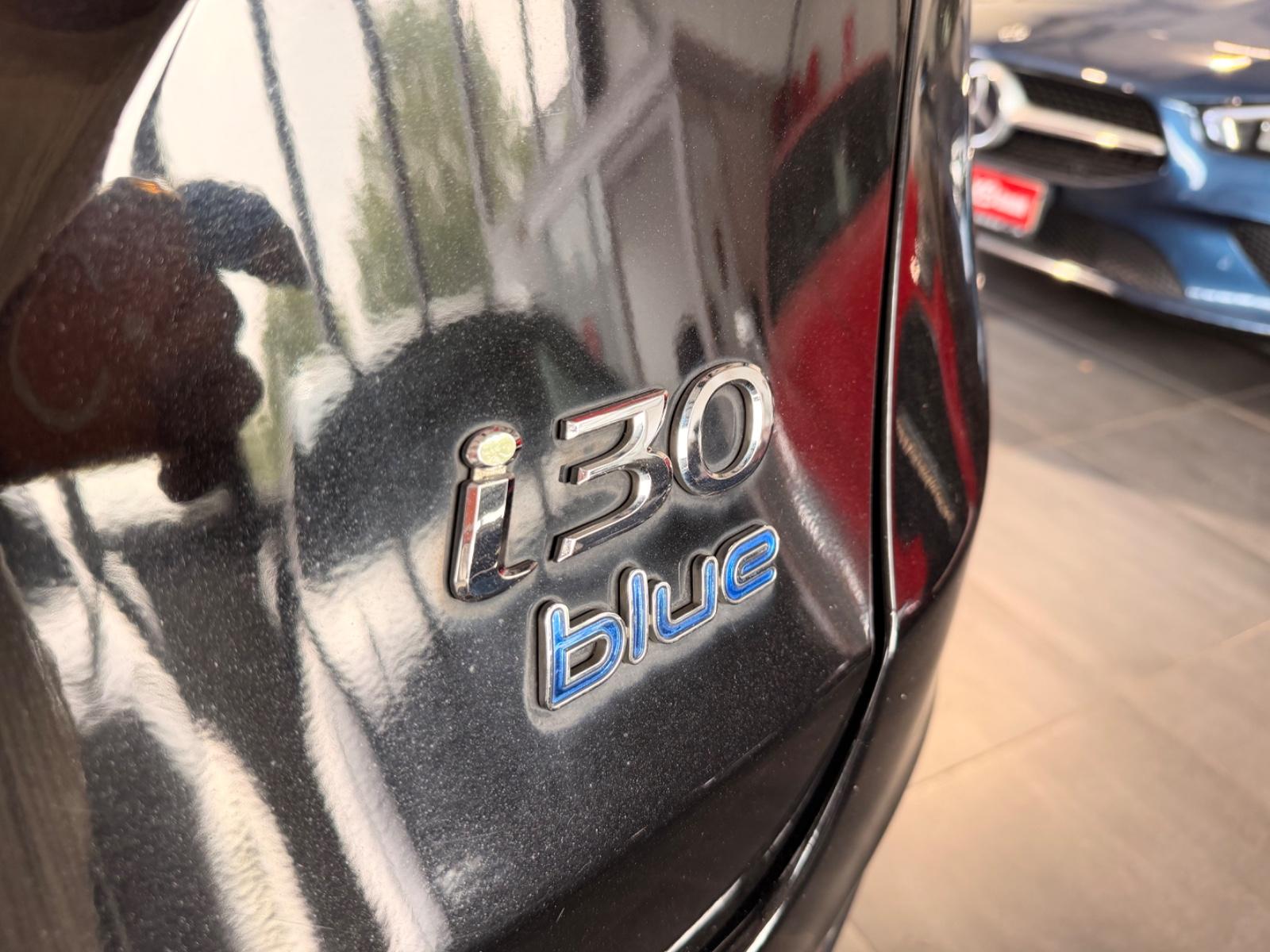 Hyundai i30 2013 — photo 12