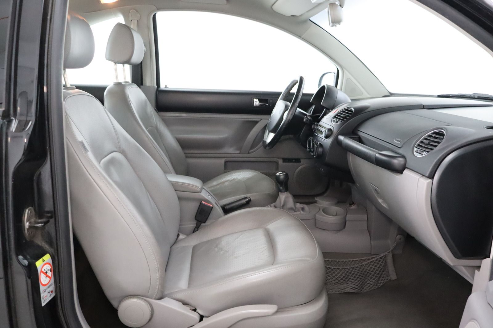 Fahrzeugabbildung Volkswagen New Beetle 2.0 * Sitzhzg. * Klima * HU/AU 07.27