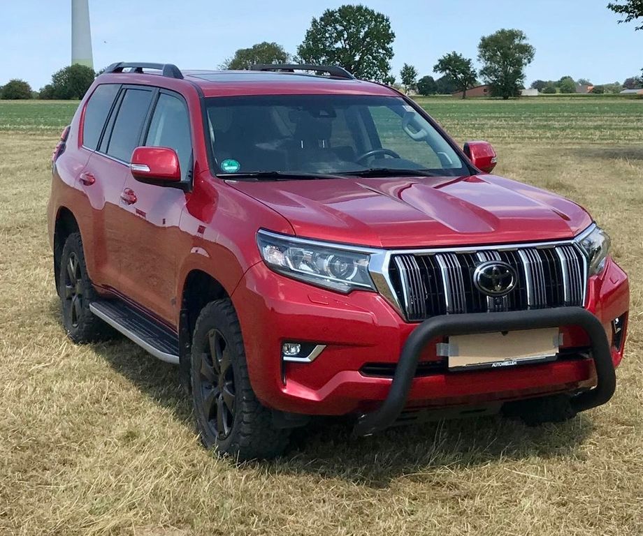 Image of Toyota Land Cruiser