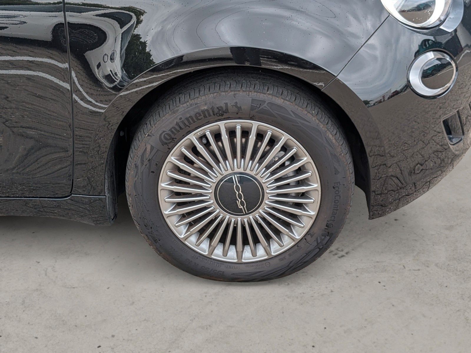 Fiat 500e 16" LM Felgen imagem 3