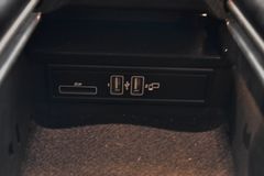 MERCEDES-BENZ C 200 T~Navi~9G-Automatik~Standhzg~LED~Teilleder