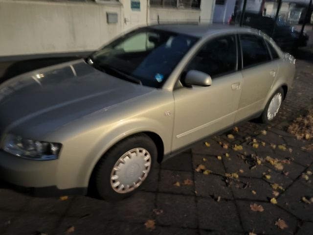 Audi A4 Lim. 2.0-Automatik-Sommer/Winter