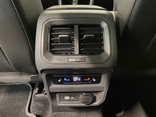 Tiguan Allspace R-Line 4M 2.0 TSI DSG 7-SITZER N