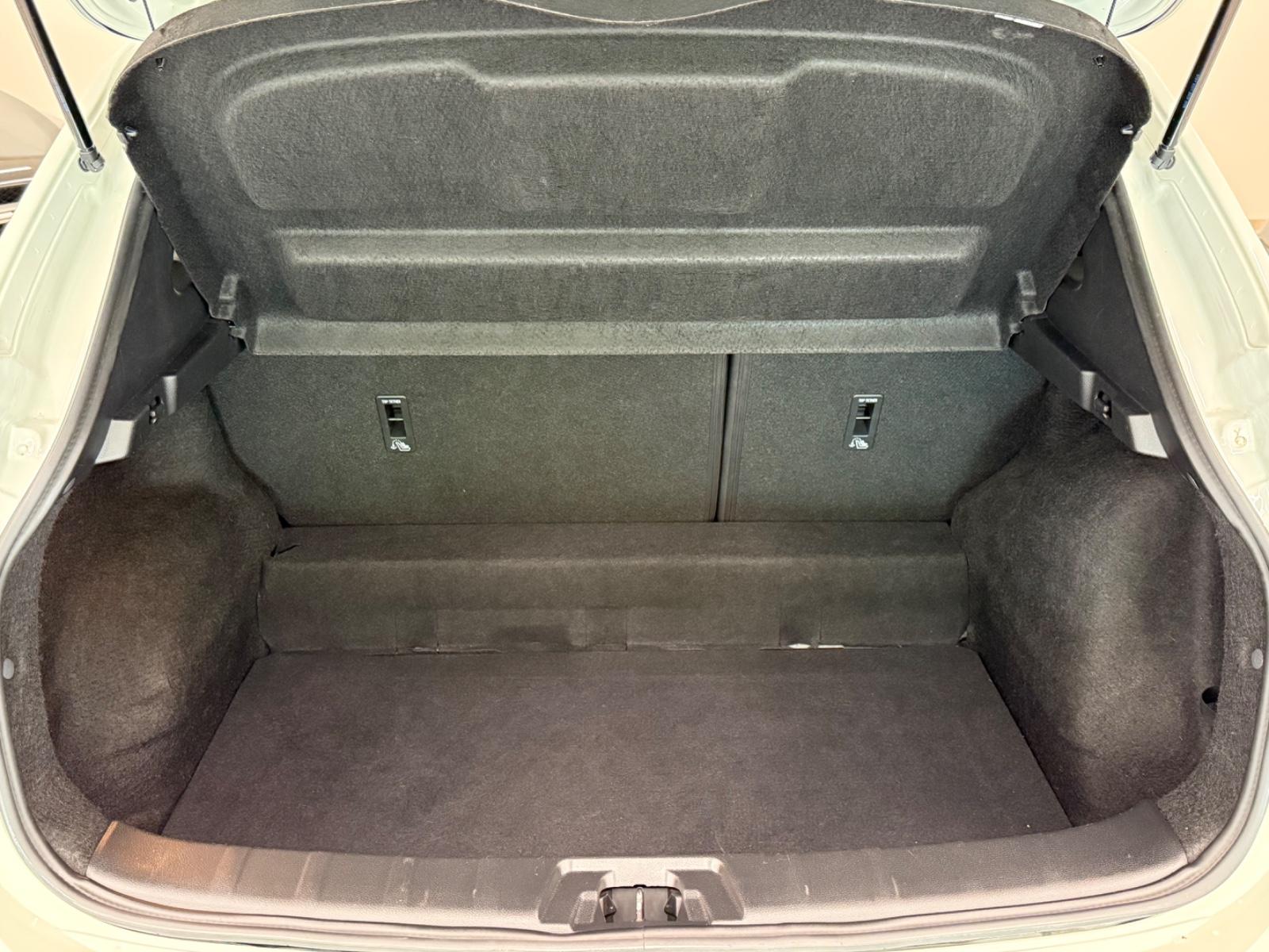 Nissan Qashqai 1. 3 N-Way Navi Klima Panorama AHK 1.8t