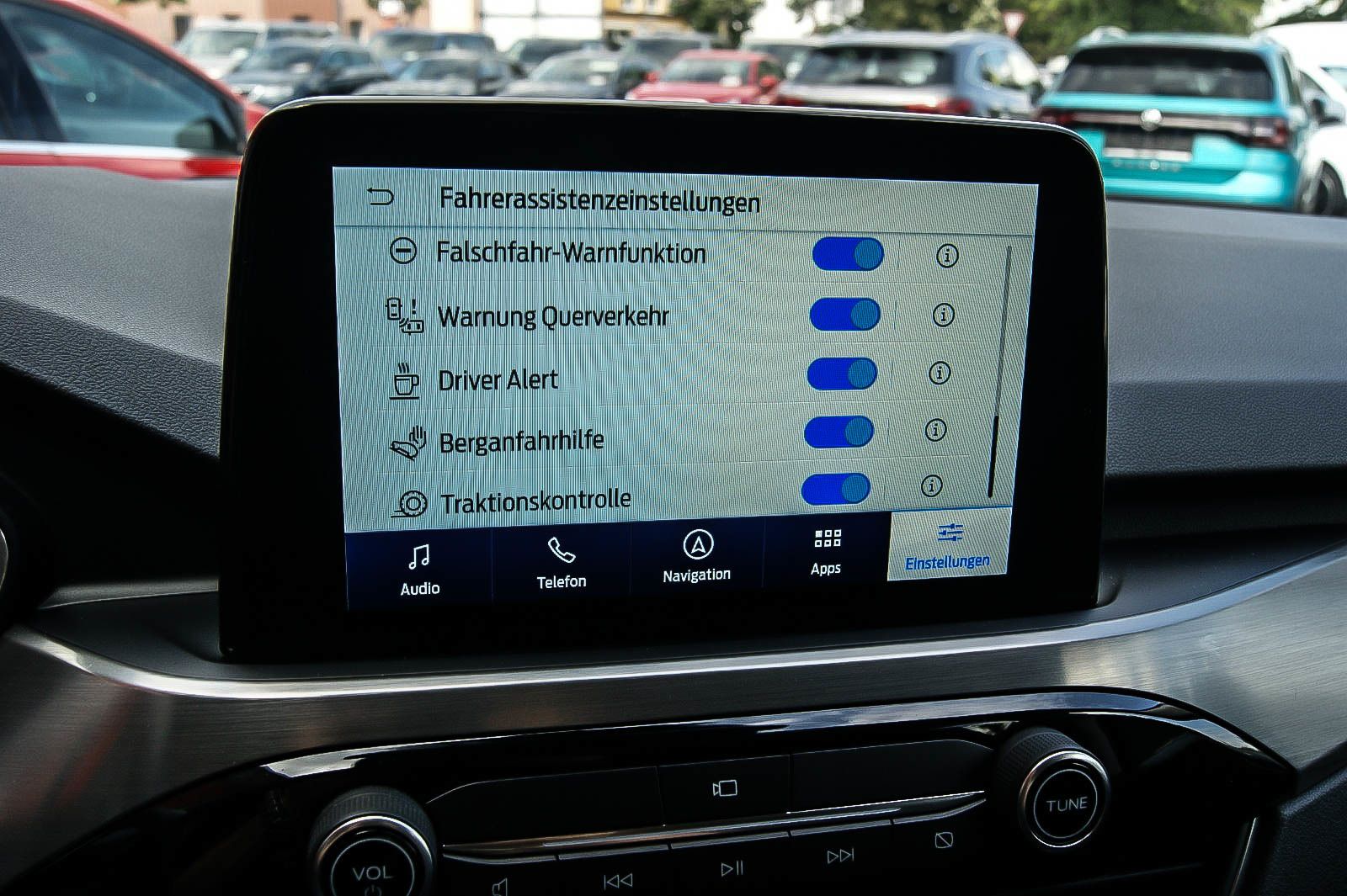 Fahrzeugabbildung Ford Kuga 1.5i Titanium X PARKASSYST KAMERA ACC LED