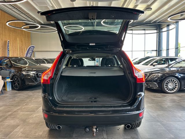 Volvo XC60 Momentum AWD *Xenon*Leder*