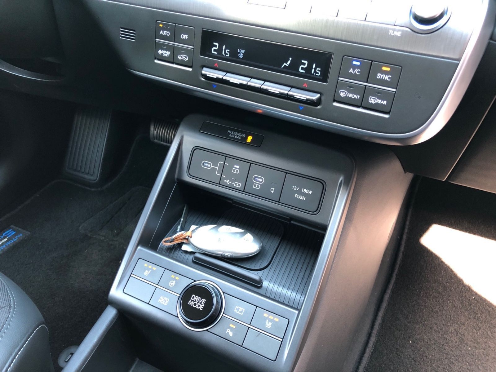 Fahrzeugabbildung Hyundai KONA Trend Elektro 65,4 kWh Navi el.Heckklappe