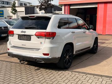 Jeep Grand Cherokee - 4