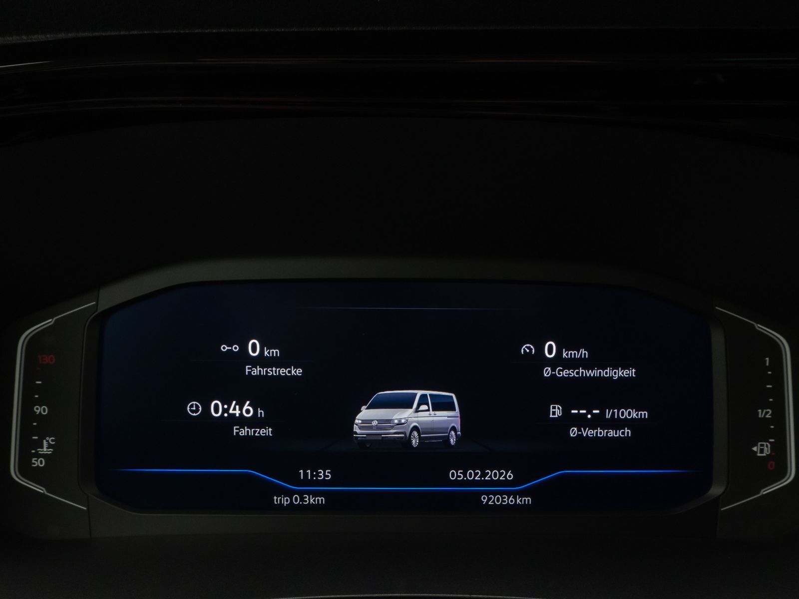 Fahrzeugabbildung Volkswagen T6 Multivan Kamera DAB Standheizung Navi Tempo