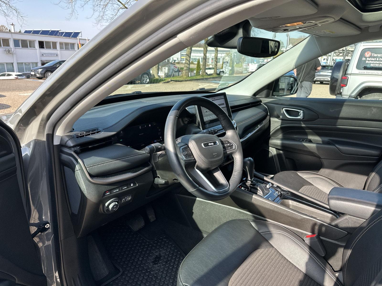 Jeep Compass Overland PHEV 241 PS*PANO*PREMIUM*SICHER