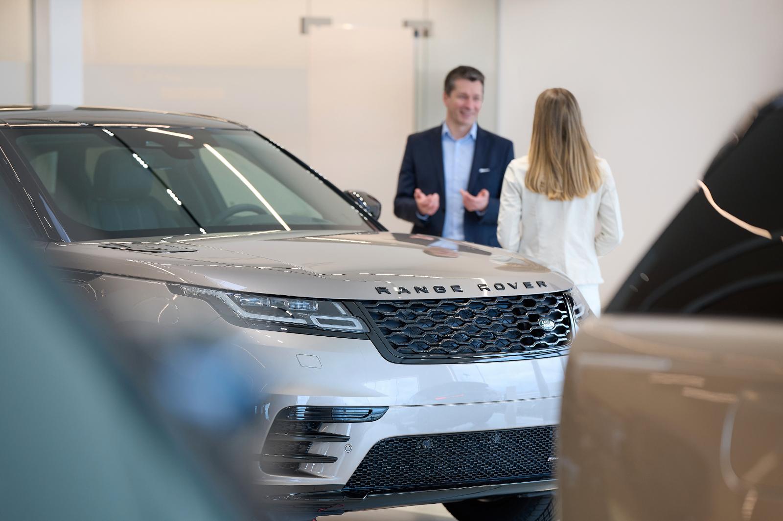 showroom-image-bottom