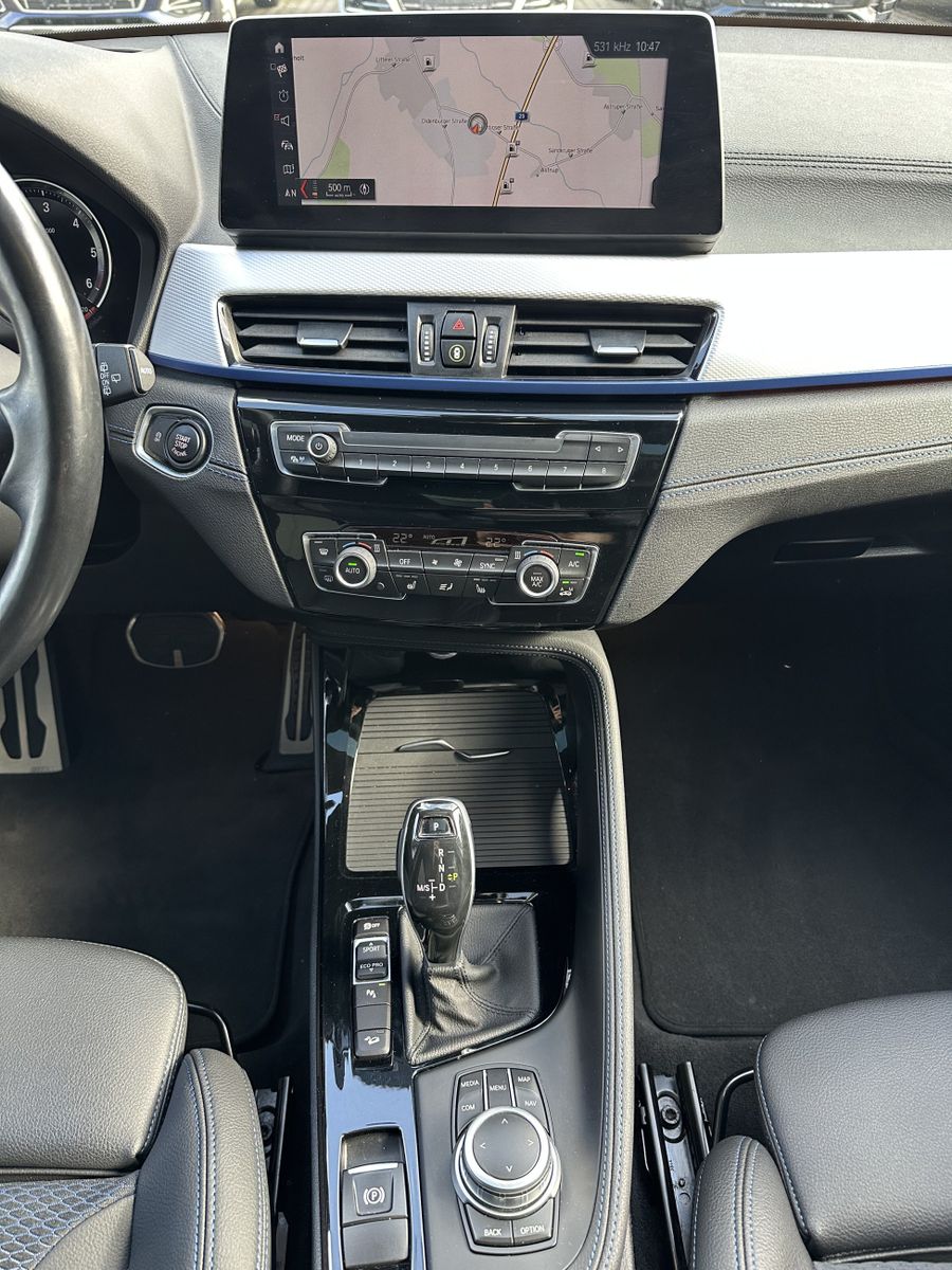Fahrzeugabbildung BMW X2 xDrive20d M-Sport NAV+LED+AHK+PANO+KAM+19ZOLL