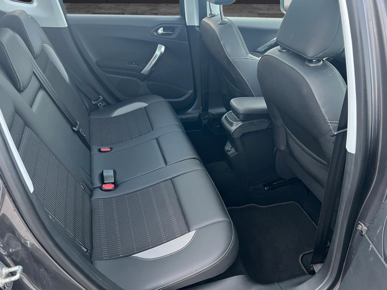 Peugeot 2008 Allure"Garantie-ServiceNEU"2.Hand