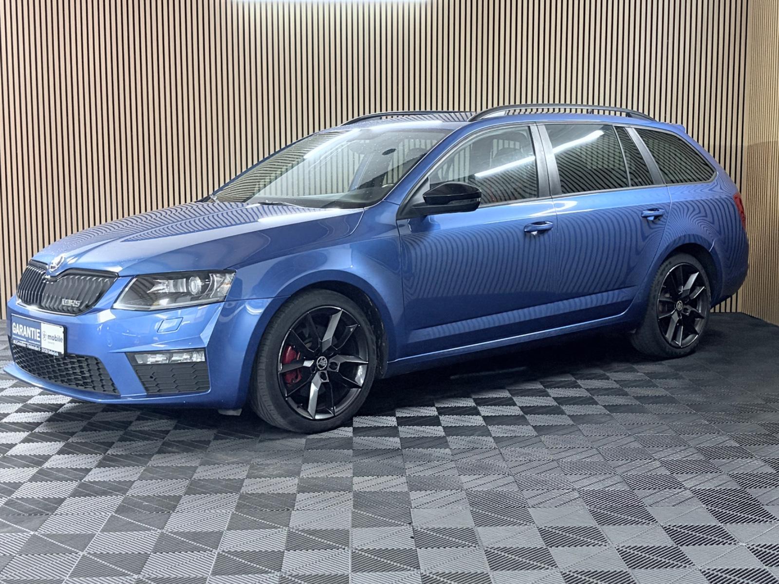 Skoda Octavia Combi RS 4x4 Automatik/ AHK/ PDC/ DAB