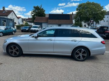 Mercedes E 200 - 2