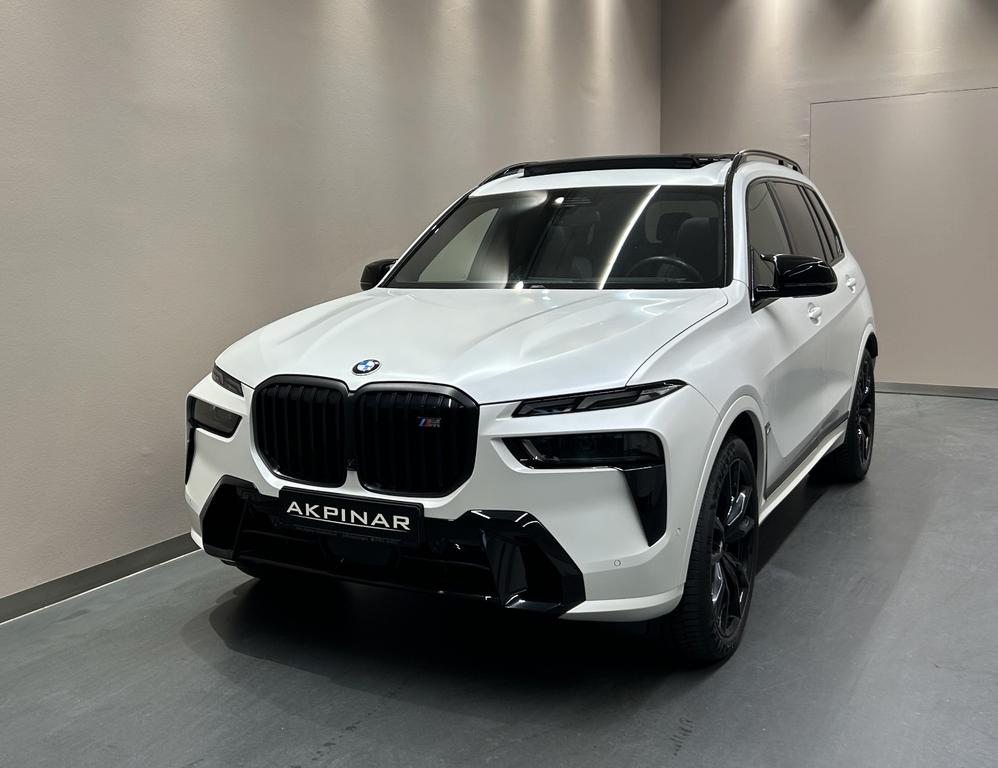 BMW X7 M60