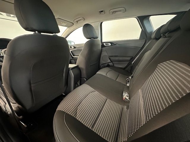 Fahrzeugabbildung Kia Ceed_sw Vision 1.4 LaneASS SHZ Navi DAB Tempomat