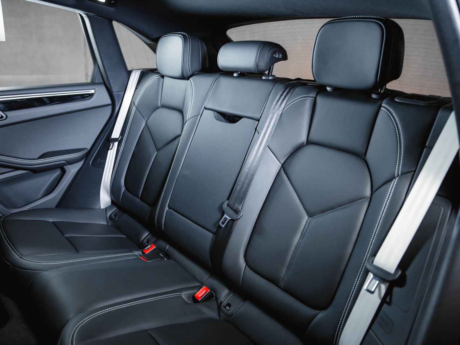 Porsche Macan S Panoramadach Sport Design foto 22