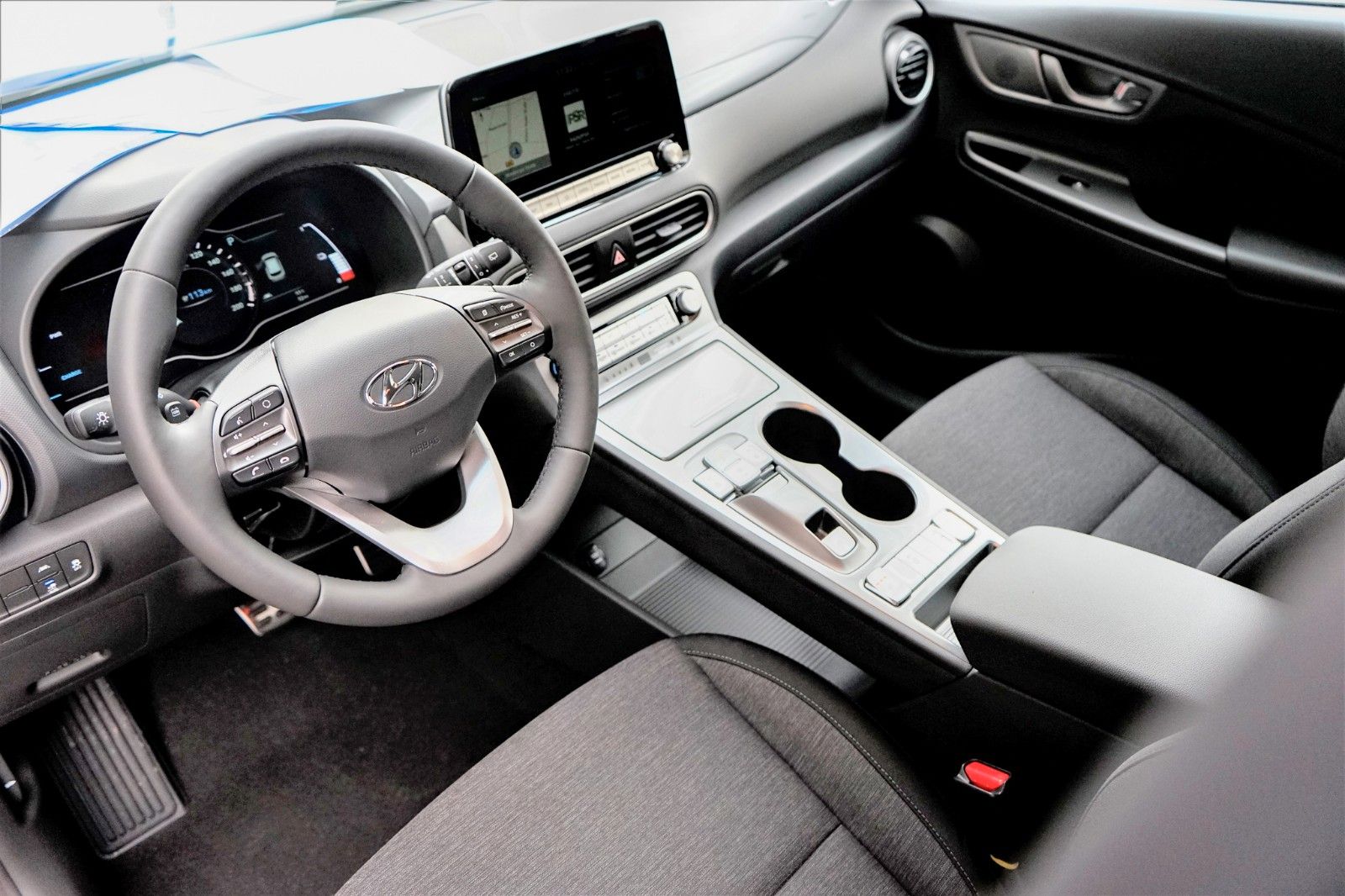 Fahrzeugabbildung Hyundai KONA Elektro ADVANTAGE NAVI LED SHZ