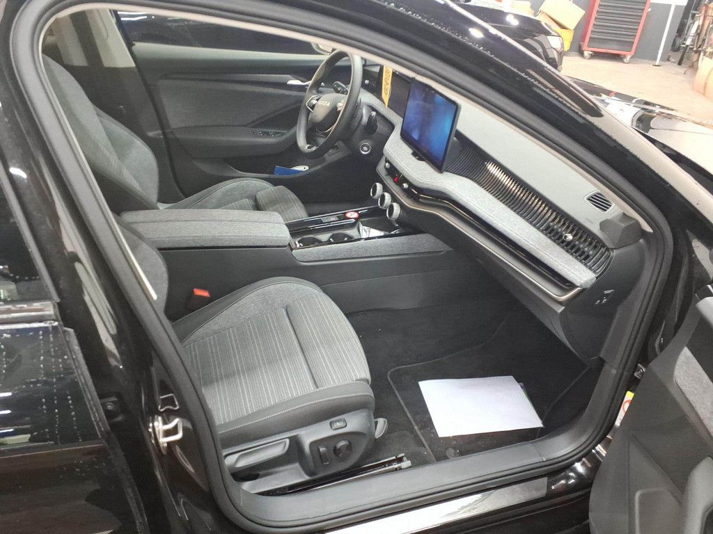 Skoda Superb - Bild 4