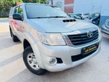 Toyota Hilux Double 2.5 D-CAB D-4D 4WD Klima 88000 Km - Toyota Hilux mit Diesel-Antrieb