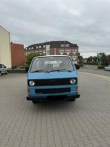 Volkswagen T3 Multivan - blaue Volkswagen T3 Multivan