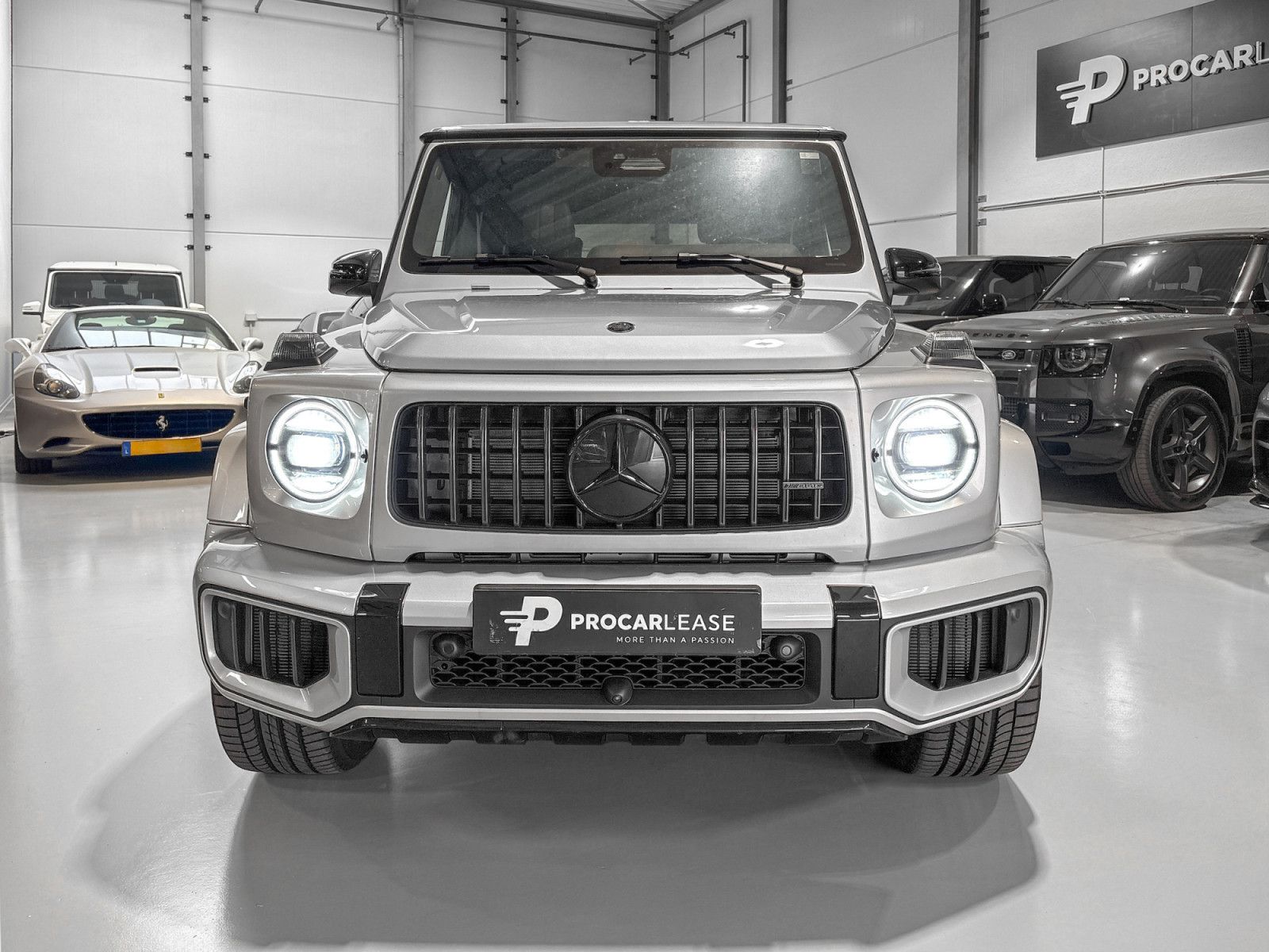 Mercedes-Benz G 63 AMG G63 AMG 2026/ A22 RIDE.C/CARBON/SUPERIO imagem 3