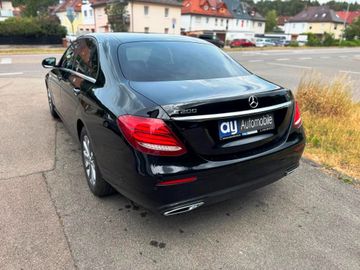 Mercedes E 200 - 3