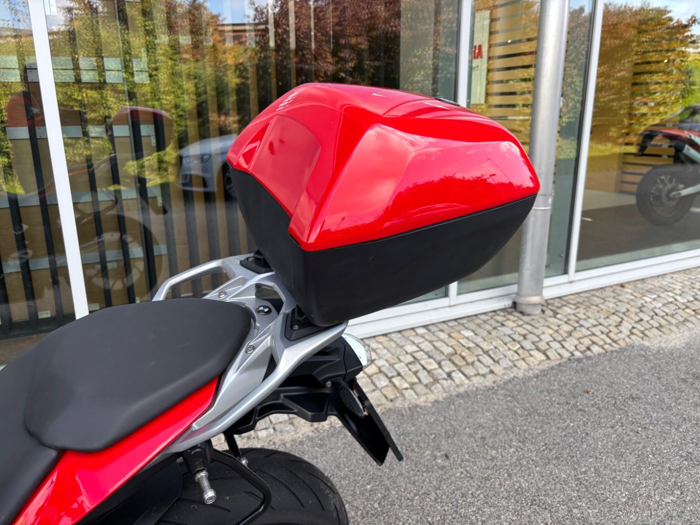 Fahrzeugabbildung BMW S 1000 XR mit Tieferlegung