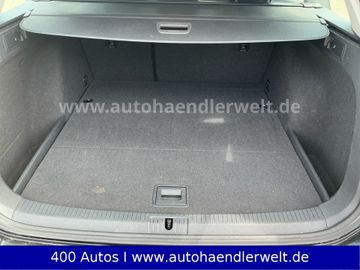 Volkswagen Golf - 8
