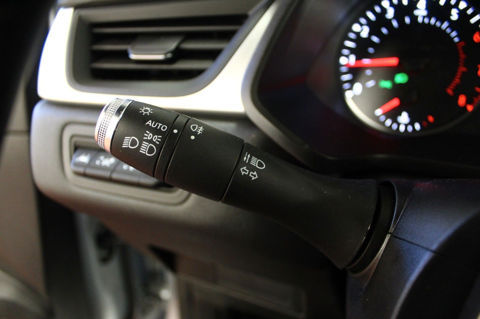 Fahrzeugabbildung Renault Captur Tce140 Experience*Easy Link*Navi*