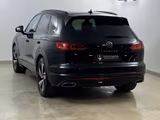 Volkswagen Touareg R-Line 4Motion Matrix Luft Head-up Black - gebrauchte VW Touareg aus dem Jahr 2021