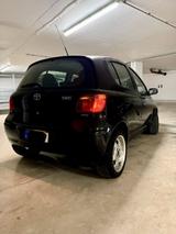Toyota Yaris 1.0 Kleinwagen - gebrauchte Toyota Yaris aus dem Jahr 2005