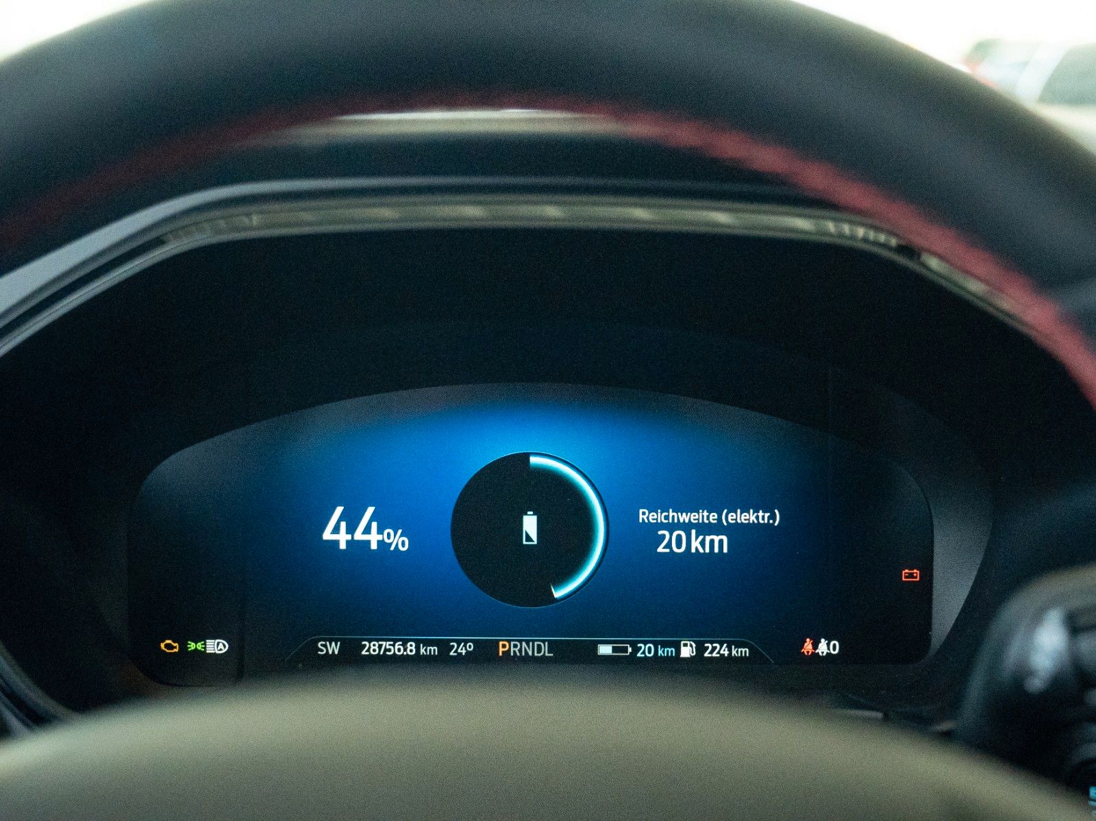 Fahrzeugabbildung Ford Kuga PHEV ST-Line X AUTOM./WINTER-P./B&O