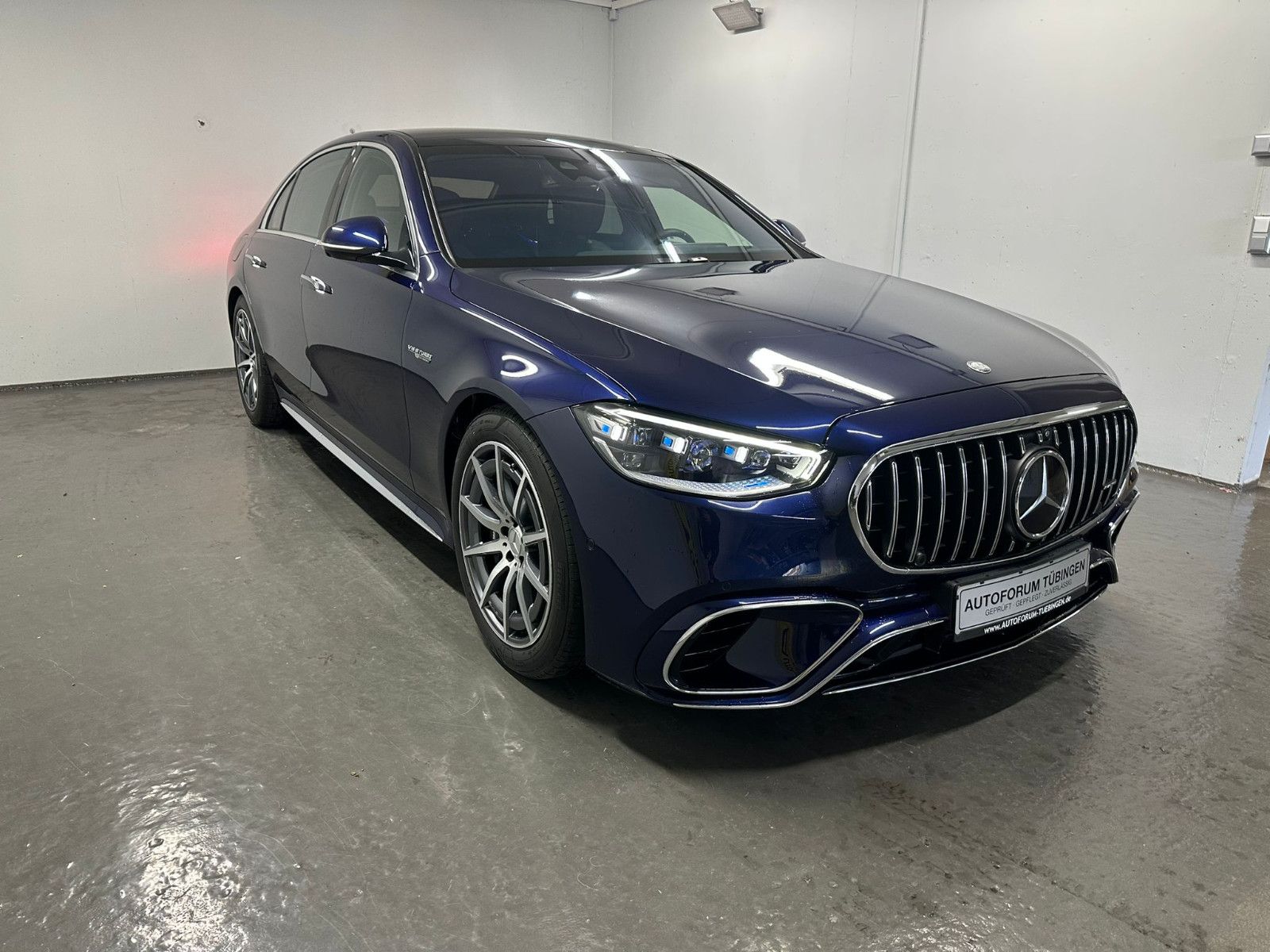 Fahrzeugabbildung Mercedes-Benz S 63 AMG E Performance L *Manufaktur*FIRST CLASS