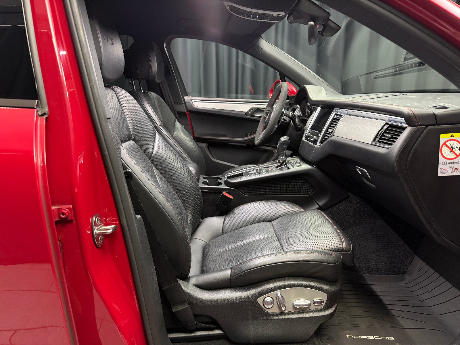 Fahrzeugabbildung Porsche Porsche Macan GTS |BOSE|360°|SITZBELÜFTUNG