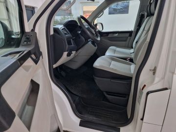 Volkswagen T6 Caravelle - 11