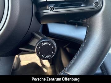 2020 Porsche TAYCAN — миниатюра 15