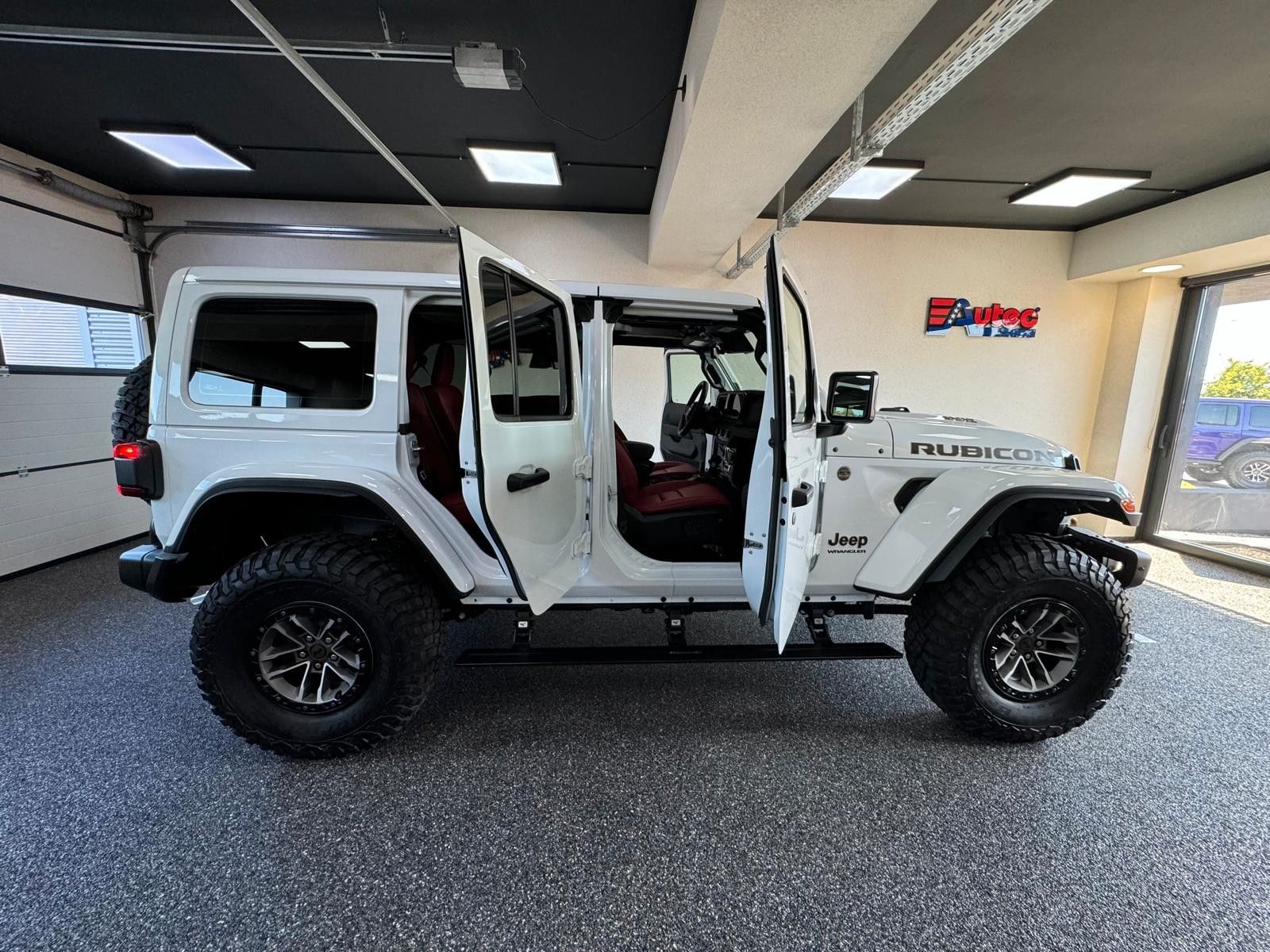 Fahrzeugabbildung Jeep RUBICON 392-V8-3" FAHRWERK-37" REIFEN-POWERSTEPS